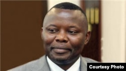 Vital Kamerhe, président de l'Union pour la Nationale, proteste contre la les velléités de la révision constitutionnelle en RDC. Ses partisans ont été arrêtés puis relâches lors d'un sit-in lundi 3 novembre 2014.