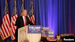 Le milliardaire Donald Trump évoque les résultats du Mississippi et Michigan.