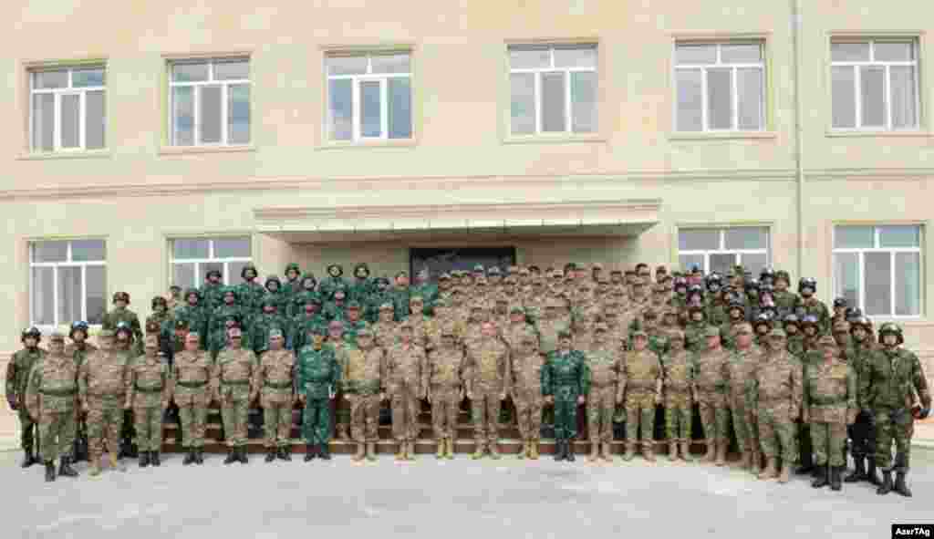 İlham Əliyev: İlk növbədə Ermənistan və vasitəçilərə bilsinlər ki, ... səbrimiz tükənməz deyildir