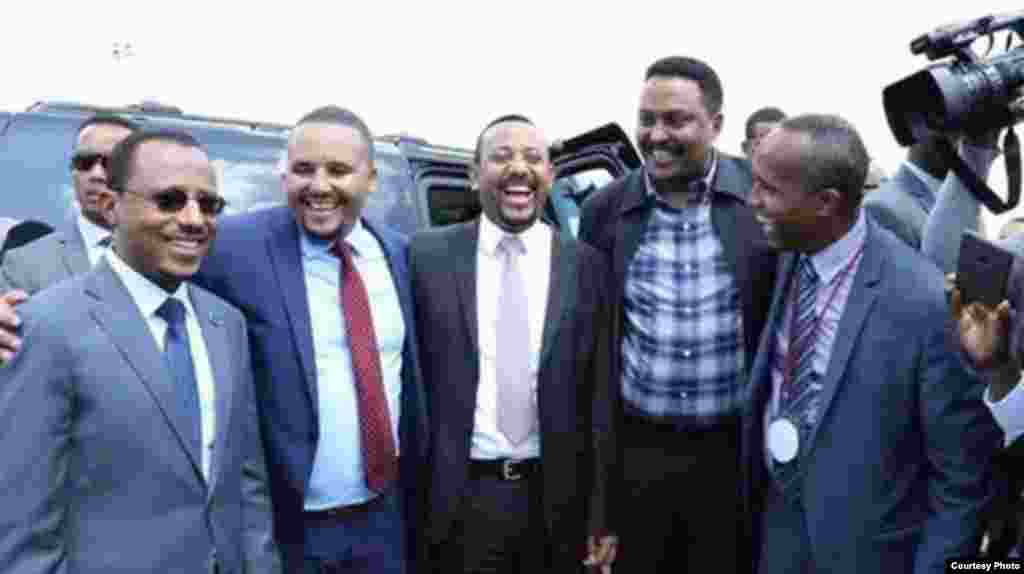 Minisootan Dr. Abiyyi fi Jila Mootummaa Itoophiyaa Simachaa Jirti