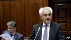 رنگین دادفر سپنتا وزیر خارجه و مشاور امنیت ملی حکومت حامد کرزی، رئیس جمهور پیشین افغانستان، عضو این اپوزسیون است