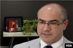 《独裁者的学习曲线》作者、Slate杂志编辑威廉·道布森（美国之音任禺阳拍摄）