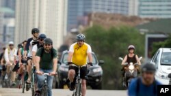 Pengendara sepeda di AS