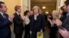 Theresa May poursuit la composition de son gouvernement