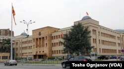 За сега ниту СДСМ ниту ВМРО ДПМНЕ, не го прифаќаат условот за избор на претседател на државата во парламентот