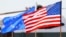 Флаги США и Европейского Cоюза