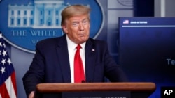 美国总统特朗普在白宫记者会上讲话(2020年4月17日)