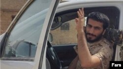 سپاه می گوید حضور نظامی ندارد و فقط افرادی مثل صدرزاده که در سوریه کشته شده اند، مستشار نظامی بوده اند.