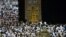 Ribuan Muslim melakukan ibadah Umrah di Mekkah, Arab Saudi (foto: dok).