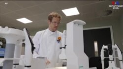 Բրիտանացի գիտնականները զննում են դեղորայքների ցանկը, որպեսզի գտնեն վիրուսի բուժումը