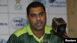 پاکستان کرکٹ ٹیم کے ہیڈ کوچ وقار یونس (فائل فوٹو )