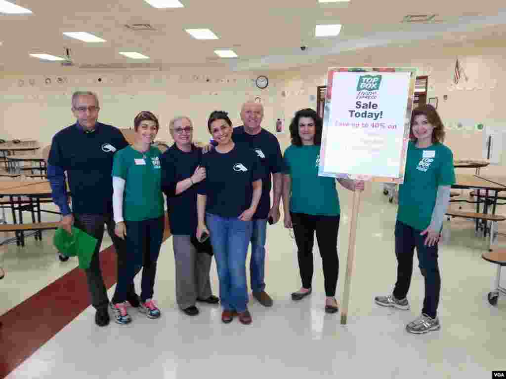 داوطلبان نایاک &quot;روز خدمت ملی نوروز&quot;، در شهر شیکاگو