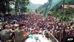 Soyqırım hücumunun iştirakçısı olan əsgər canlı etiraf edir