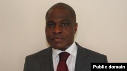 The meteorite contrail is seen over Chelyabinsk, February 15, 2013. Photo provided by Chelyabinsk.ru.