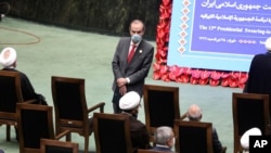 حضور انریکه مورا در مراسم تحلیف رئیسی با انتقاد نهادها و چهره‌های سیاسی و حقوق بشری همراه شد