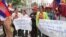 Protestors from Koh Kong province ​gather in front of the National Assembly to lodge complaints about alleged land grabbing by two sugar plantation firms, Thursday August 04, 2016. (Leng Len/VOA Khmer)