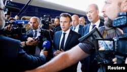 法国总统马克龙20220年6月16日抵达基辅车站。（路透社）