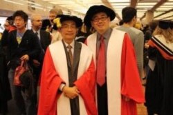 悉尼科技大学中国研究教授冯崇义与华裔作家杨恒钧博士（照片提供: 冯崇义）