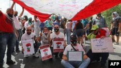 خۆپـشاندانی لوبنانیـیەکان لە دژی گەندەڵی لە وڵاتەکەیاندا، بەیرووت 25 ی مانگی شەشی 2020