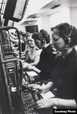 Photojournalist Esther Bubley, best known for her intimate portrayals of ordinary people, created a series of candid portraits of women in the workplace during the 1950s.