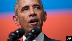 美国总统奥巴马在老挝民族文化宫发表讲话。（2016年9月6日）