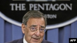 Menteri Pertahanan AS, Leon Panetta (foto: dok). Pentagon mengeluarkan laporan tahunan yang menuduh Tiongkok melakukan spionase internet.