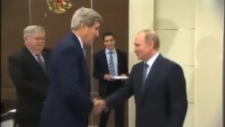 جان کری و ولادیمیر پوتین در روسیه درباره مسائل مهم جهانی گفتگو کردند