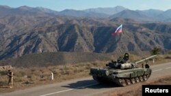 بر اساس توافق صلح که پس از شش هفته جنگ میان آذربایجان و ارمنستان صورت گرفت، حدود ۲۰۰۰ نیروی حافظ صلح روسیه در سال ۲۰۲۰ در قره‌باغ مستقر شدند.