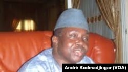 Abdéramane Djasnabaille, ambassadeur de la paix auprès de la Francophonie à N'Djamena, le 13 avril 2019. (VOA/André Kodmadjingar)