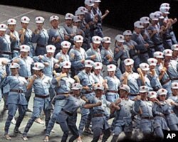 大型文艺演出《复兴之路》