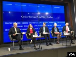 布鲁金斯学会及战略与国际研究中心举行“蔡英文总统上任两年回顾”座谈会(美国之音钟辰芳拍摄)