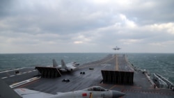 中国歼-15战斗机从辽宁号航母甲板上起飞。（资料照片）