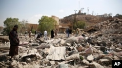 ساختمان وزارت جوانان یمن که در حمله هوایی ائتلاف عربستان نابود شد. 