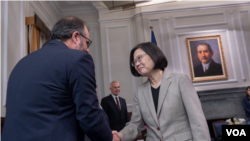 台湾总统蔡英文9月18号接见欧洲议会跨党团议员团(台湾总统府提供)