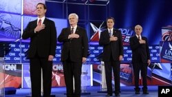 共和党总统参选人1月26日在佛罗里达举行的辩论会上