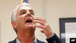 Le journaliste Michael Kiefer de l'Arizona Republic, décrivant l'exécution ratée de Joseph Rudolph Wood (Photo AP)