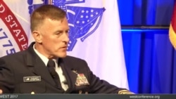 楚孔夫特上将谈海警队现代化原声视频