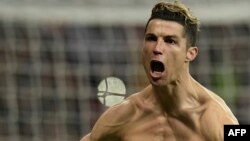 L'attaquant portugais du Real Madrid Cristiano Ronaldo lors du quart de finale aller de la ligue des champions contre la Juventus au stade Santiago Bernabeu de Madrid le 11 avril 2018.