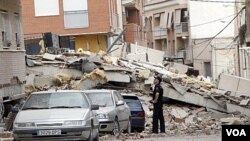 Gempa bumi di Lorca, Spanyol tenggara meruntuhkan gedung-gedung dan menewaskan sedikitnya 6 orang.
