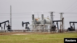 وێنەی کێڵگەیەکی نەوت لە سوریا