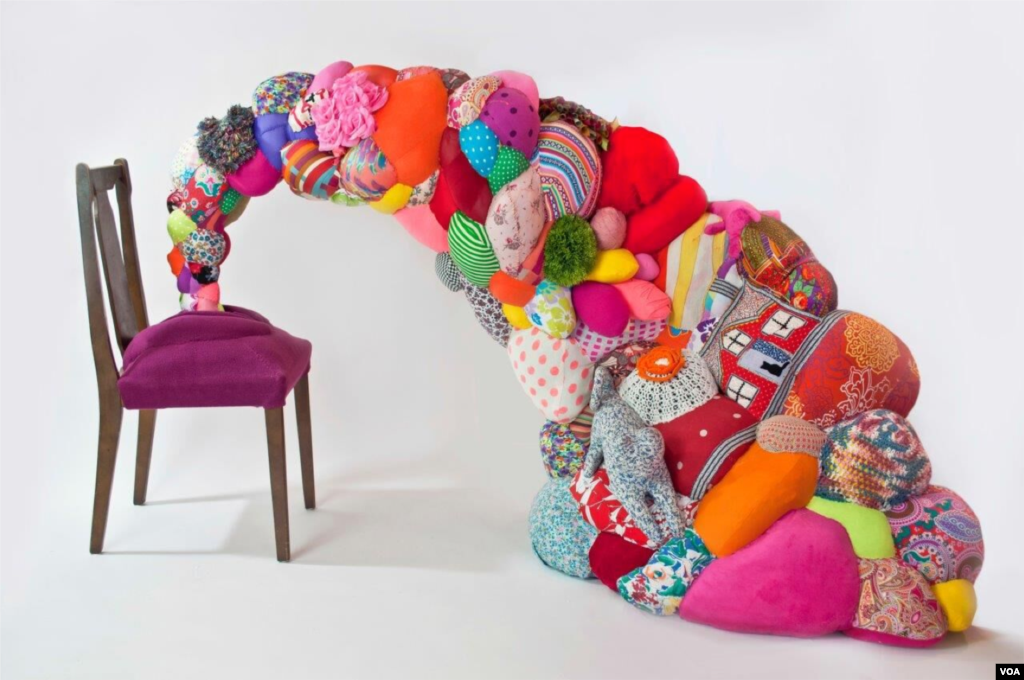 اثر ارائه شده در نمایشگاه آثار هنرمندان ایرانی و کوبایی در نیویورک. از هدی زرباف.