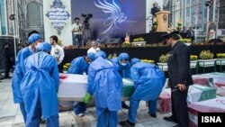 مراسم تشییع تعدادی از زائران جان باخته ایرانی - مشهد