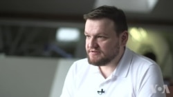 批评人士：俄罗斯的领养法变相惩罚孤儿