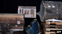 قطعات موشک‌های بالیستیک ایرانی که توسط حوثی‌ها به سمت عربستان شلیک شده بود دو سال پیش در کنفرانس خبری سفیر ایالات متحده در سازمان ملل به نمایش گذاشته شد.