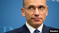 방미 중인 엔리코 레타 이탈리아 총리가 17일 워싱턴의 한 연구소에서 이탈리와 유럽 경제 상황에 관해 설명했다.
