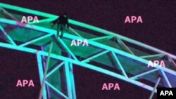 Gənc oğlan intihar edərkən