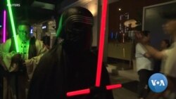 Star Wars Fans March with Glowing Lightsabers for Earth Hour