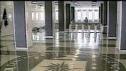 اِی بی سی: يک دانشمند اتمی ایران به آمريکا پناهنده شده است