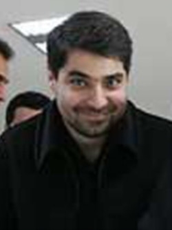 مشهورترین متهم اختلاس در دهه هشتاد ، شهرام جزایری بود که هنوز زندانیست