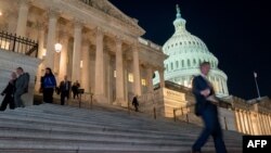 Сенатот работи да се избегне затворање со можно гласање вчерва 